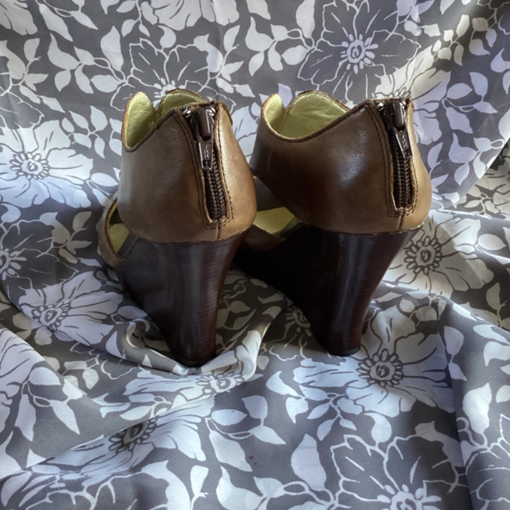Seychelles Leather Wedge - Picture 3 of 7